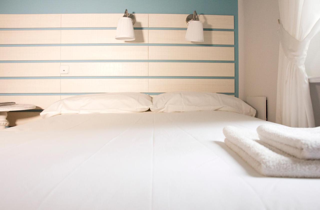 Hostal Boreal Mistral Burgo Dış mekan fotoğraf
